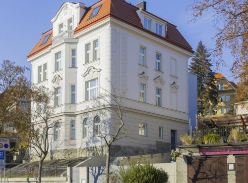 Apartments in an exclusive historic villa, Prague 5 - Smichov