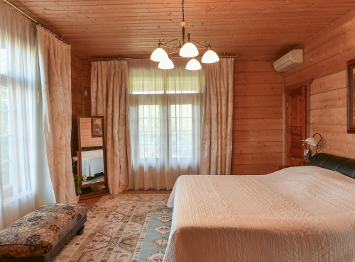 Prodej - Venkovská vila,  Středočeský kraj - Zvírotice