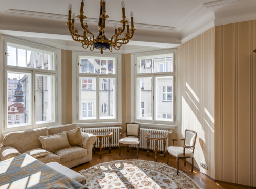 Pronájem - Luxusní byt 3+1 v secesním stylu, Praha 1 - Pařížská