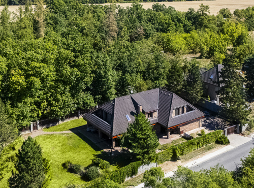 Sale - Family house with garden, Prague-West, Zvole