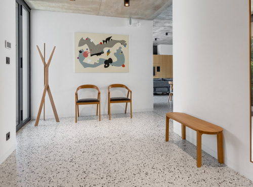 Zahraniční nemovitosti - Nadčasová smart vila s bazénem, Slovensko - Borinka