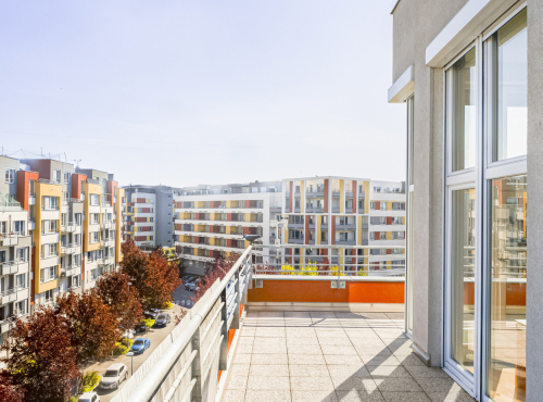 Sale - Spacious duplex apartment, Prague 5 - Zličín