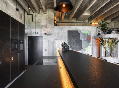 Modern loft apartment with car lift, Prague 12 - Modřany