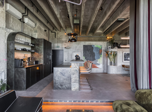 Modern loft apartment with car lift, Prague 12 - Modřany