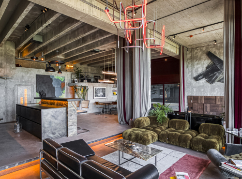 Modern loft apartment with car lift, Prague 12 - Modřany
