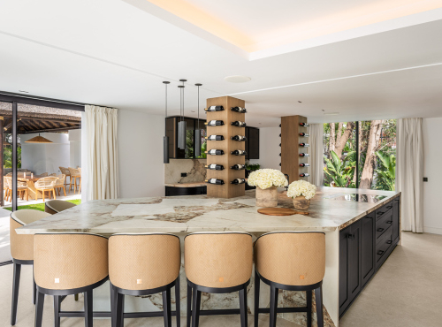 Zahraniční nemovitosti - Nadčasová vila, Španělsko - Nueva Andalucia