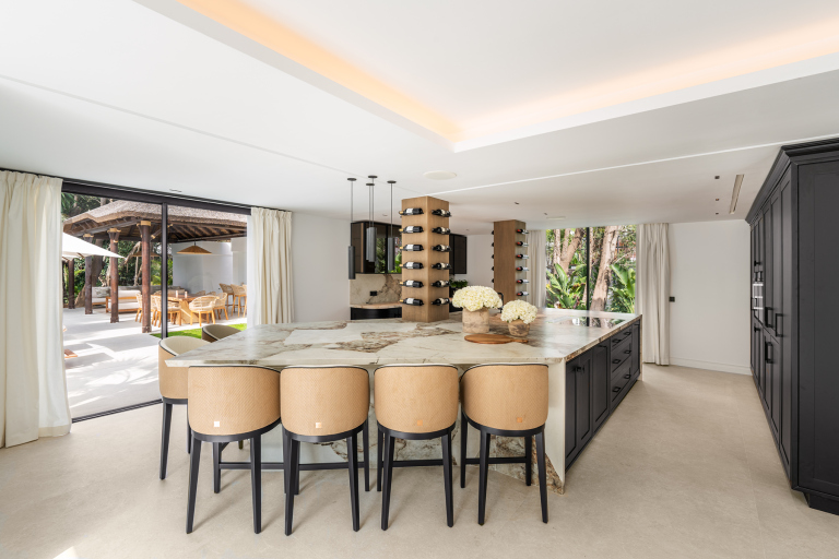 Modern villa , Spain - Marbella, Nueva Andalucia