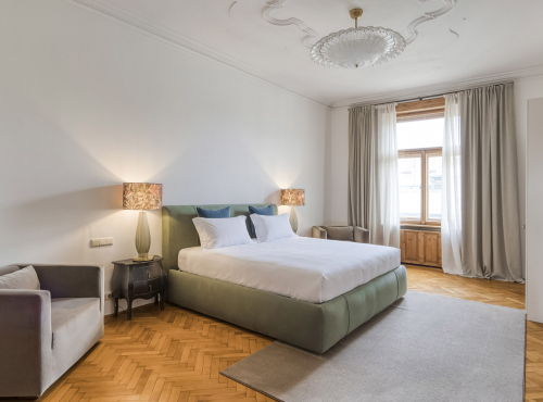 Pronájem - Prostorný byt 5+1, Praha 2 - Vinohrady