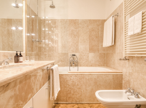 Pronájem - Prostorný byt 5+1, Praha 2 - Vinohrady