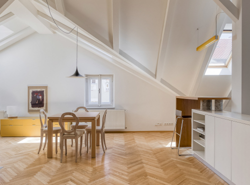 Stylový podkrovní byt, Praha 1 - Staré Město
