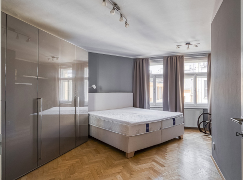 Pronájem - Atraktivní, designový a plně vybavený byt, Praha 1 - Staré Město