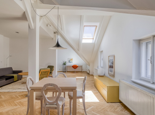 Stylový podkrovní byt, Praha 1 - Staré Město