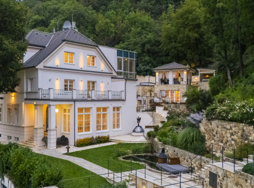 Sale - Elegant villa - Prague 6