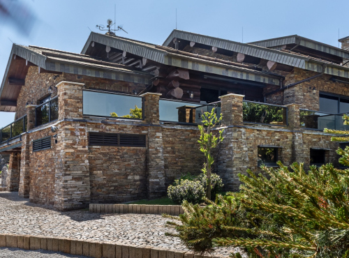 Sale - Luxurious mountain residence, North Bohemia - Klíny