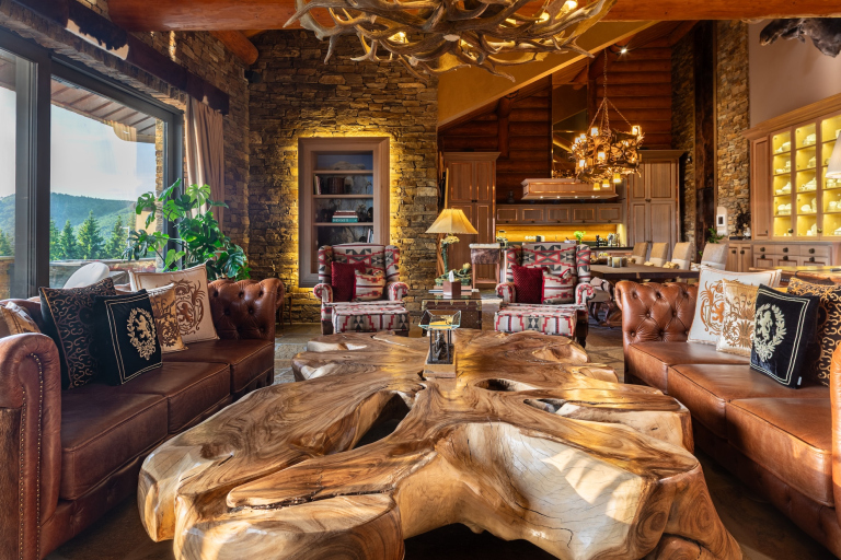 Luxurious mountain residence, North Bohemia - Klíny