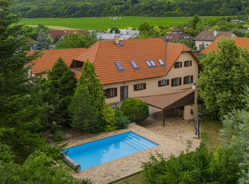 Sale - Family house with garden , Central Bohemia Region - Karlík