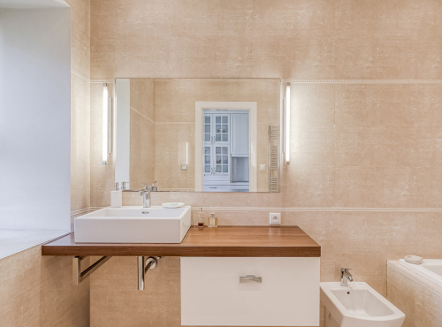 Pronájem - Byt 3+1 na výjimečné adrese, Praha 1 - Malá Strana