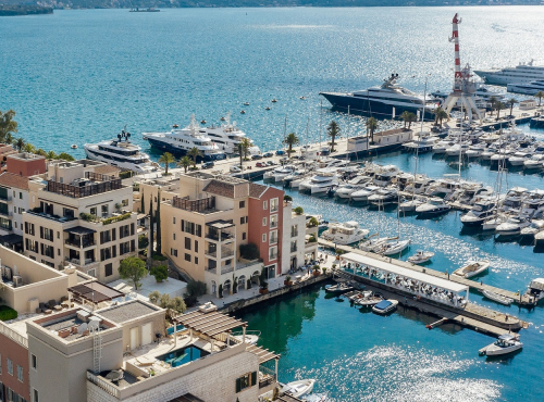Zahraniční nemovitosti - Penthouse s výhledem na moře, Černá Hora - Tivat