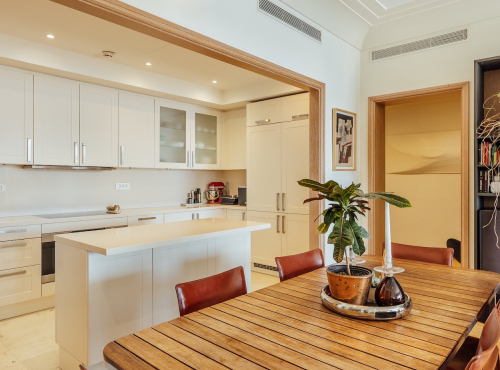 Zahraniční nemovitosti - Penthouse s výhledem na moře, Černá Hora - Tivat