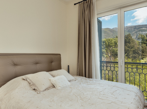 Zahraniční nemovitosti - Penthouse s výhledem na moře, Černá Hora - Tivat