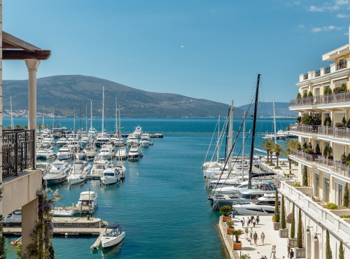 Zahraniční nemovitosti - Penthouse s výhledem na moře, Černá Hora - Tivat