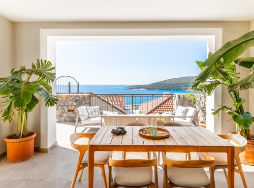 Zahraniční nemovitosti - Elegantní apartmán s výhledem na moře, Černá Hora - Lustica Bay