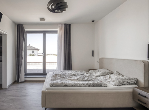 Sale - Modern villa with swimming pool, Prague-West, Zbuzany