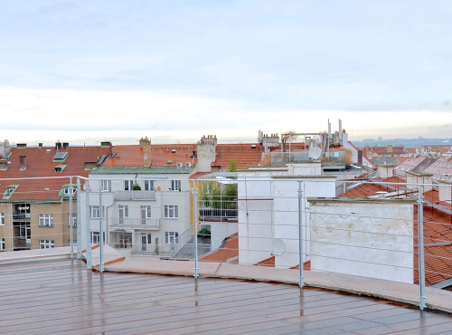 Pronájem - Luxusní střešní apartmán, Praha 3 - Jiřího z Poděbrad