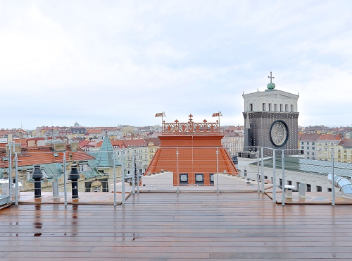 Pronájem - Luxusní střešní apartmán, Praha 3 - Jiřího z Poděbrad