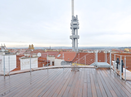 Pronájem - Luxusní střešní apartmán, Praha 3 - Jiřího z Poděbrad