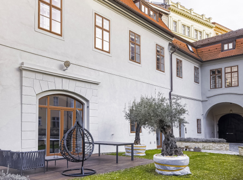 Sale - Townhouse in Obecní dvůr Residence, Prague 1 - Old Town