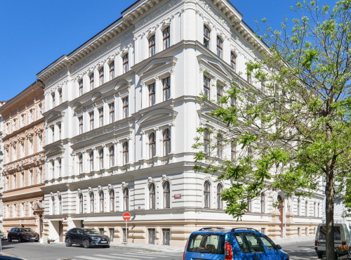 Pronájem - Velkorysý byt 4+kk, Praha 5 - Malá Strana