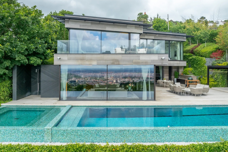 Modern villa with panoramic views, Budapest - Hungary