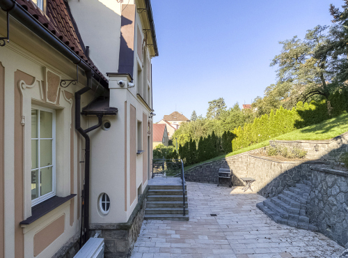 Sale - Exceptional baroque villa, Prague 9 - Vysočany