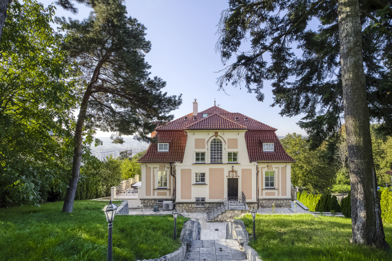 Exceptional baroque villa, Prague 9 - Vysočany