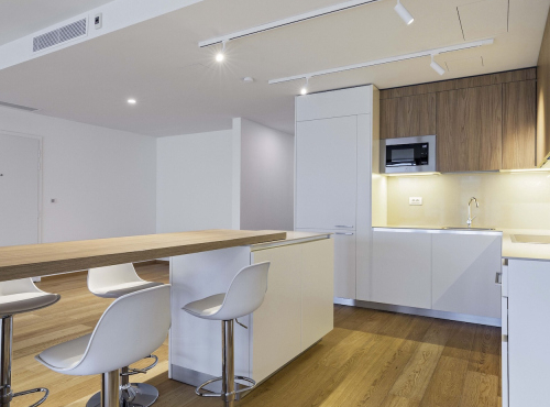 Pronájem - Světlý byt 4+kk s terasou, Praha 5 - Smíchov