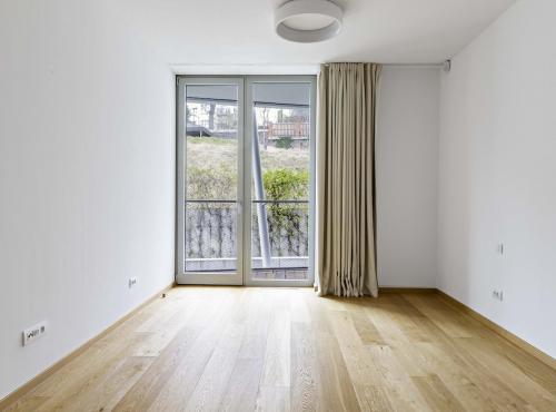 Pronájem - Světlý byt 4+kk s terasou, Praha 5 - Smíchov