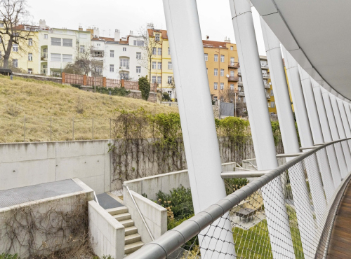 Pronájem - Světlý byt 4+kk s terasou, Praha 5 - Smíchov