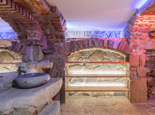 Zahraniční nemovitosti - Historická vila se soukromým parkem, Modra