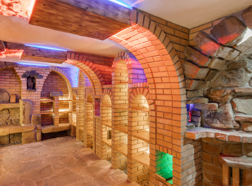 Zahraniční nemovitosti - Historická vila se soukromým parkem, Modra