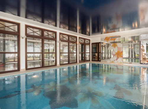 Zahraniční nemovitosti - Historická vila se soukromým parkem, Modra