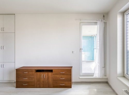 Pronájem - Světlý byt 1+kk s balkonem, Praha 10 - Malešice