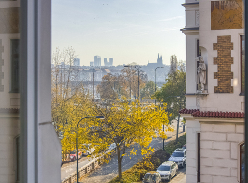 Sale - Representative 2-bedroom Apartment, Prague 5 – Janáčkovo Nábřeží