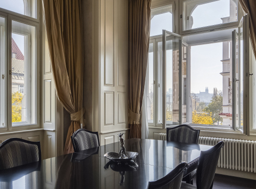 Reprezentativní byt 6+kk, Praha 5 - Janáčkovo nábřeží