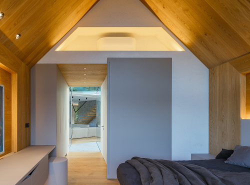 Sale - Venkovské rodinné sídlo, Střední Čechy - Trněný Újezd ID: 1072  Nemovito