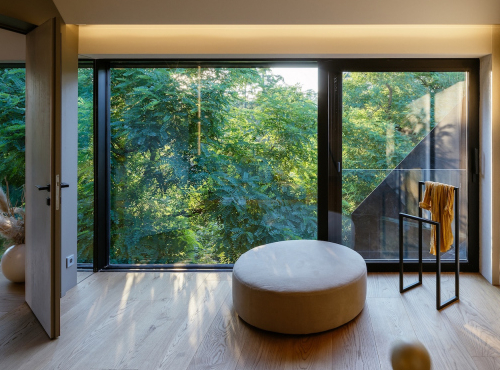 Sale - Venkovské rodinné sídlo, Střední Čechy - Trněný Újezd ID: 1072  Nemovito