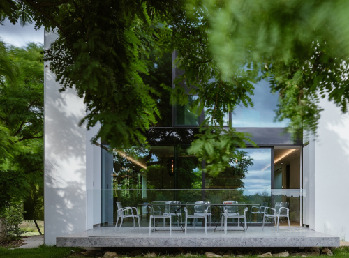 Sale - Venkovské rodinné sídlo, Střední Čechy - Trněný Újezd ID: 1072  Nemovito