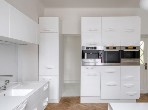 Pronájem - Kancelářské prostory v Kovářovicově vile, Praha 2 - Rašínovo nábřeží