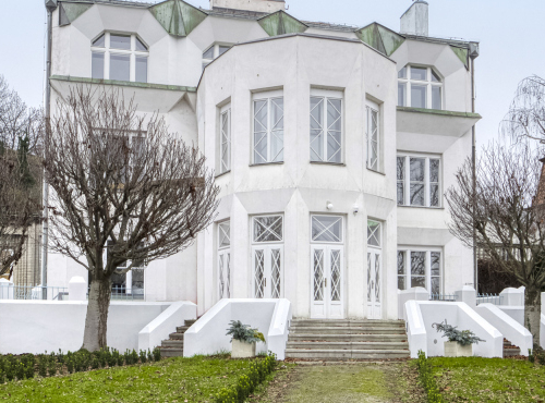 Office spaces  in a cubist villa, Prague 2 - Rašínovo nábřeží