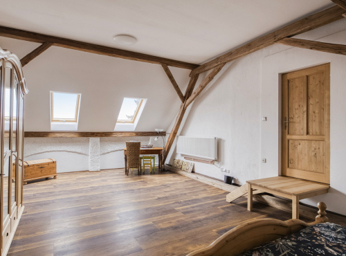 Sale - Historic farmstead, Central Bohemia - Lhotka u Horoměřic